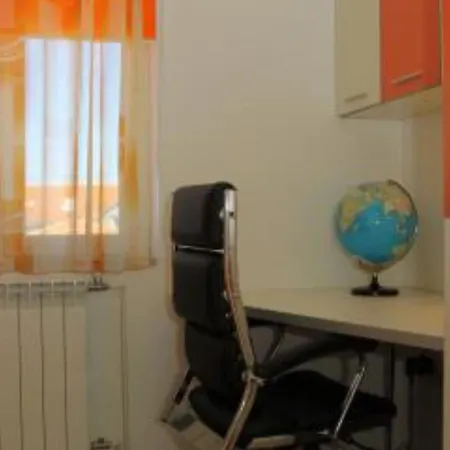 Three Bedroom A4 2 Апартаменты Супетар